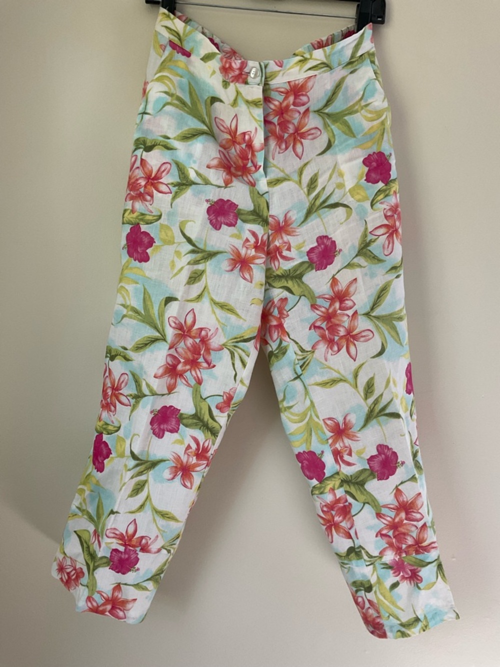 Floral Cropped Linen Hawaiian Pants White Pink Green 15.5” by 23 inseam pockets